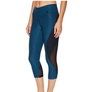Nike Dri-Fit Capri Leggings